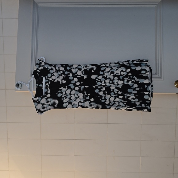 Dress - Picture 1 of 1